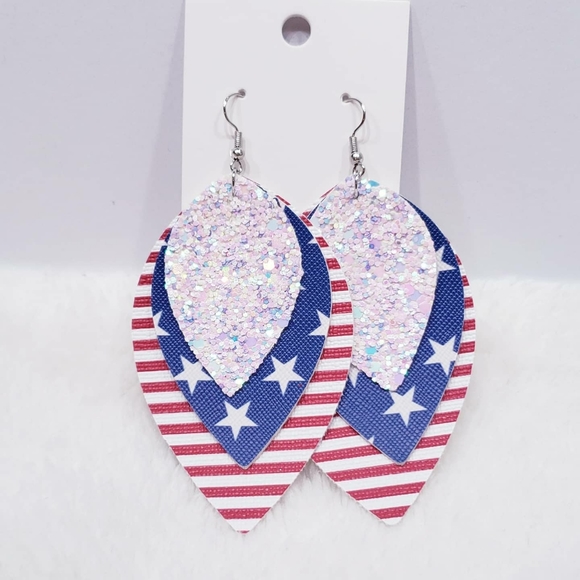 Earrings - Picture 1 of 4